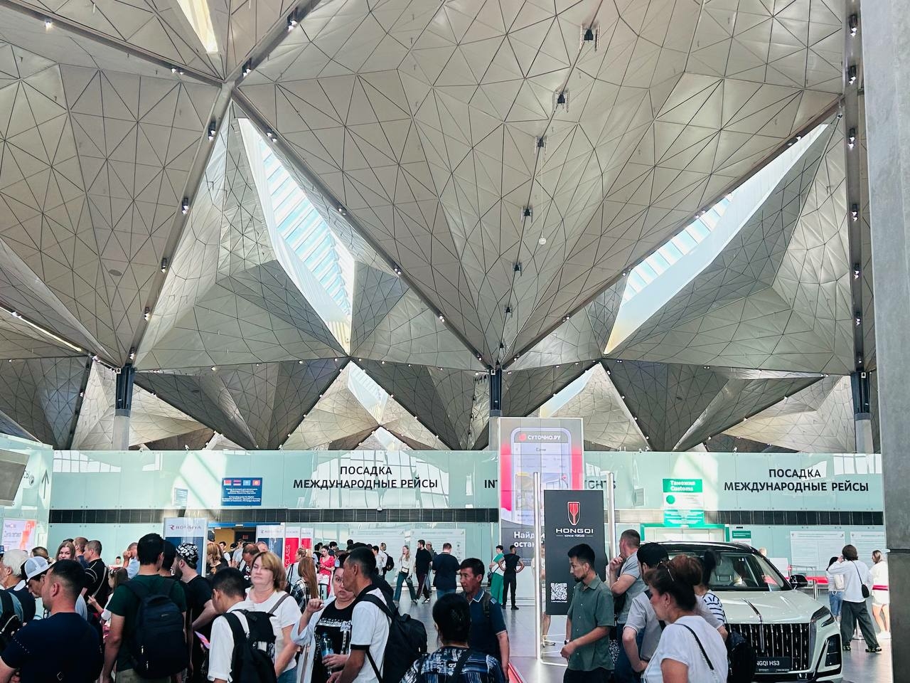 Семейный скандал в Пулково из-за ребенка привлек внимание следователей