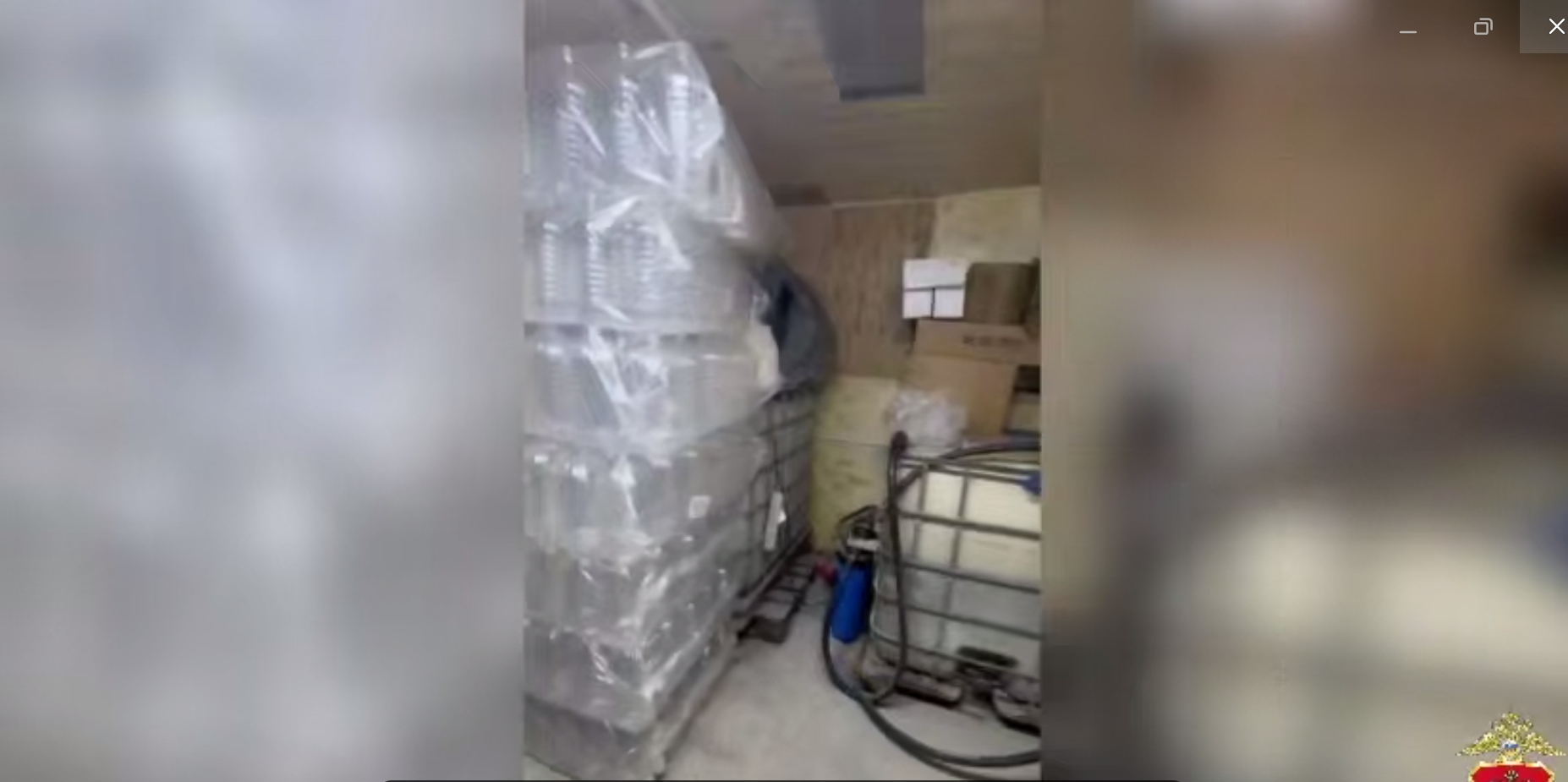 Полиция Ленобласти задержала троих самогонщиков со смертельным суррогатом