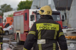 Два человека пострадали при пожаре в квартире на Товарищеском проспекте